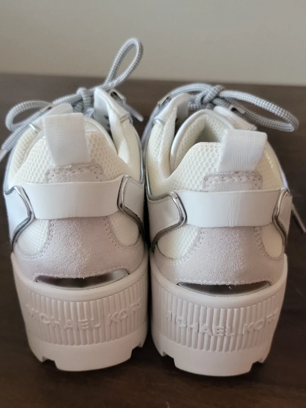 NIB Michael Kors Brooke Leather And  Scuba Trek Lace-Up Sneakers